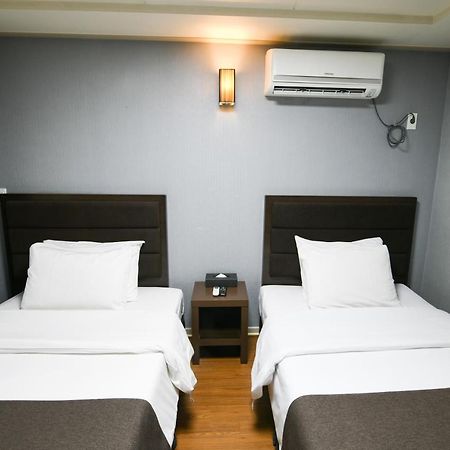 Jeju Airport Hotel Exterior photo