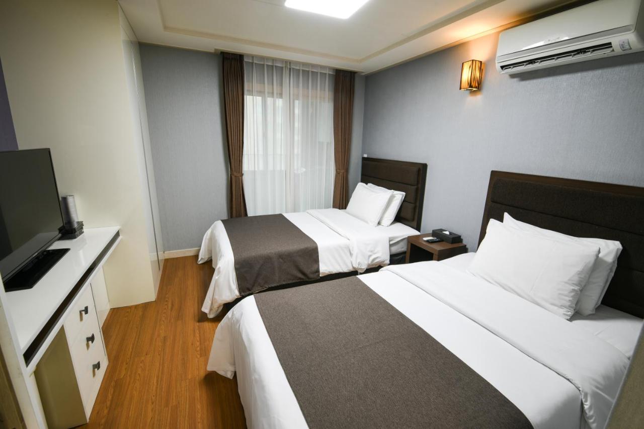 Jeju Airport Hotel Exterior photo
